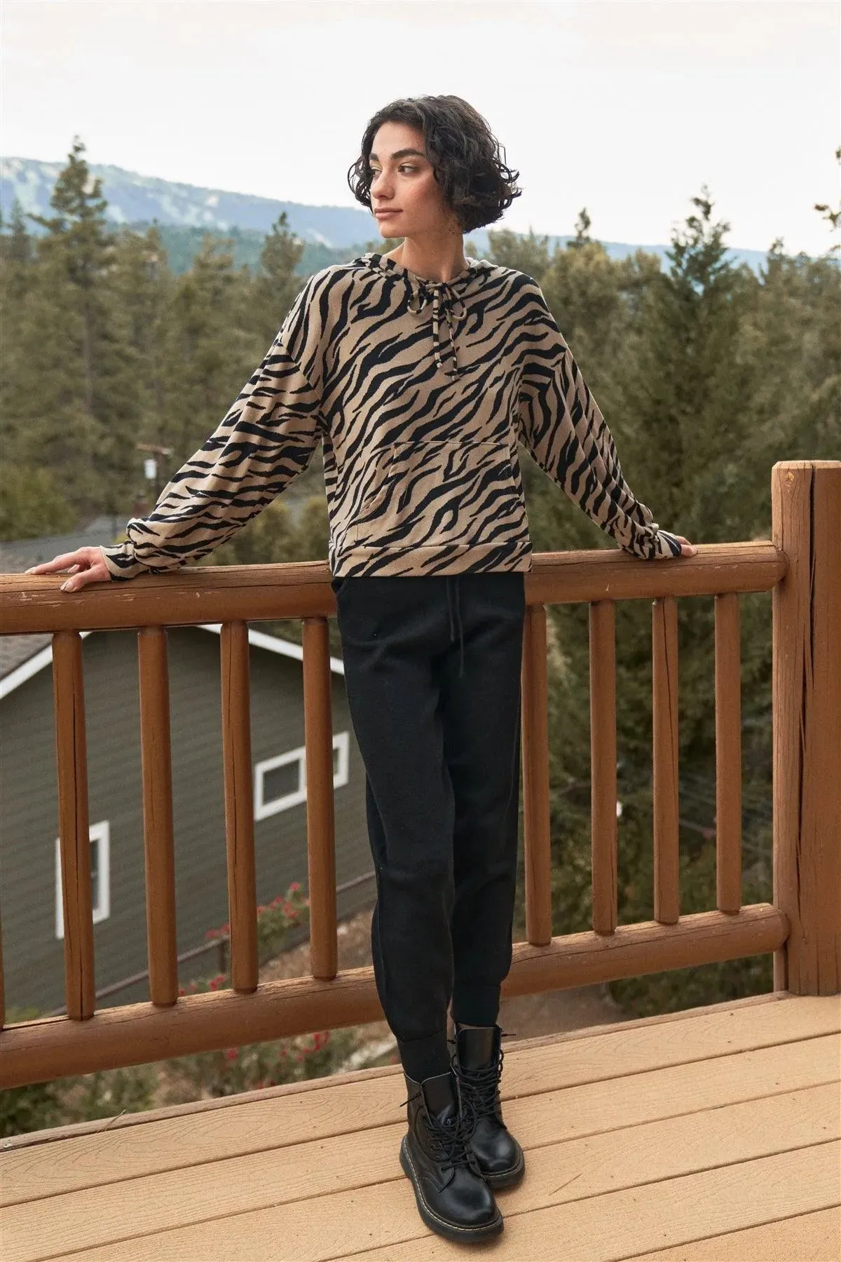 Taupe & Black Tiger Print Kangaroo Front Pocket Detail Relaxed Hooded Sweatshirt /3-2-1