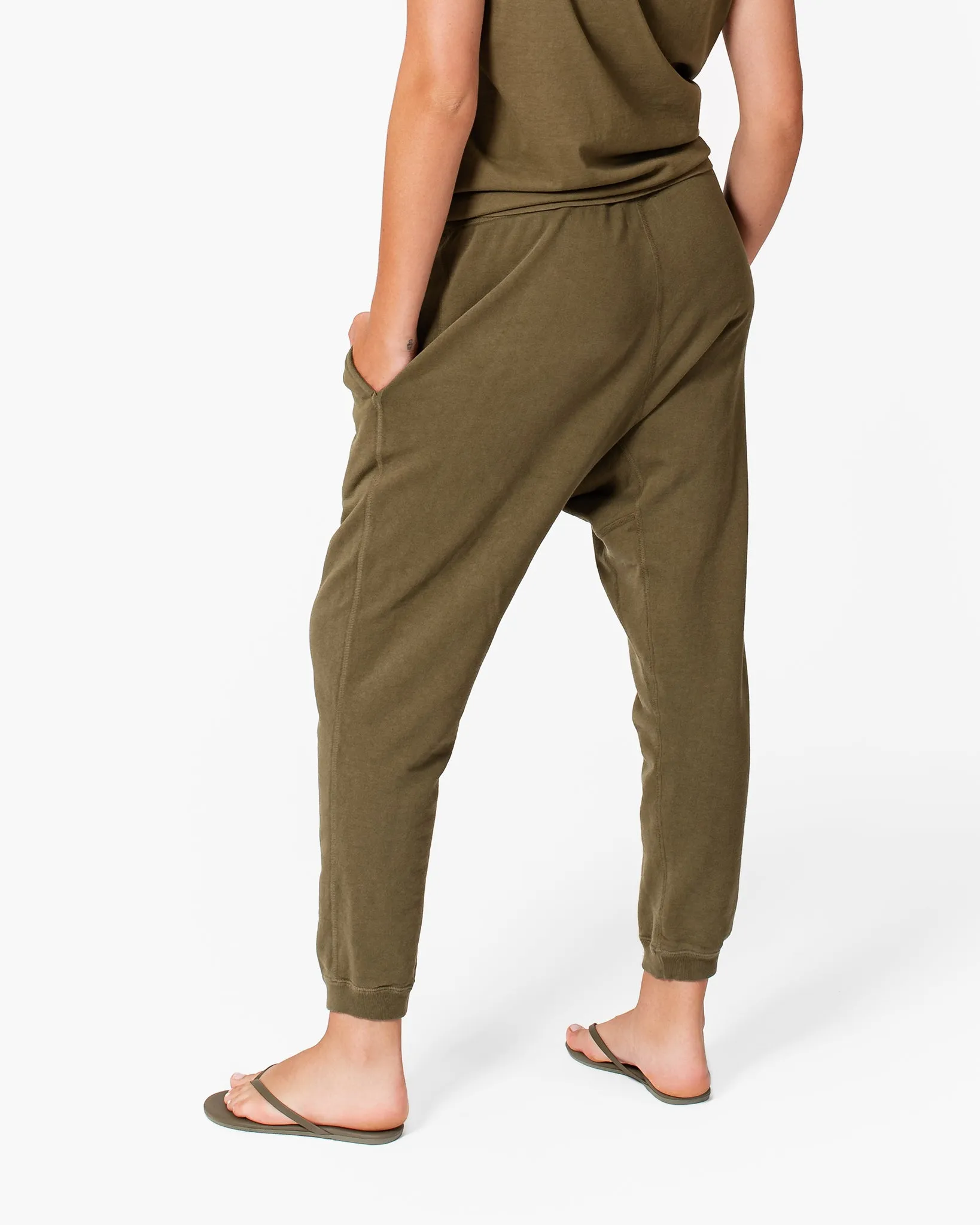 The Relaxed Jogger - Olive
